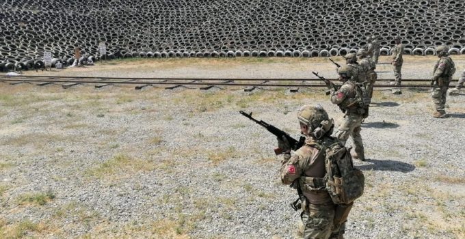 Türkiye ve Azerbaycan ordusu ikili SAT eğitimleri gerçekleştiriyor