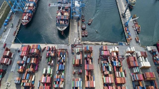 2021’de elleçlenen konteyner miktarı 12,6 milyon TEU’ya yükseldi