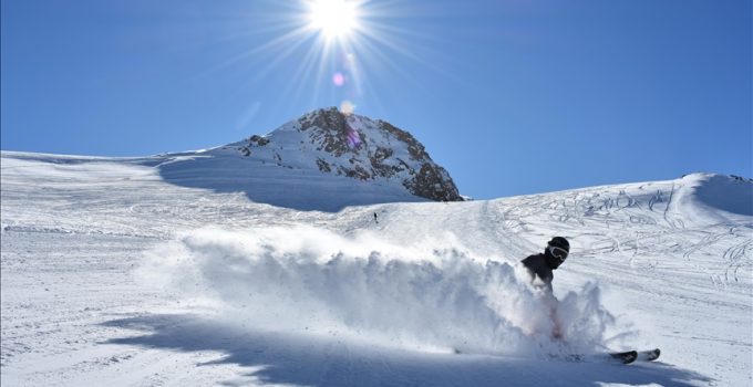 Hakkari’deki kayak merkezi yerli ve yabancı turistleri ağırlıyor